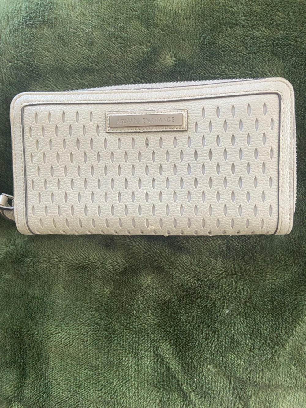 🍀Armani Exchange Perforated Full Zip Around Wallet in Cream